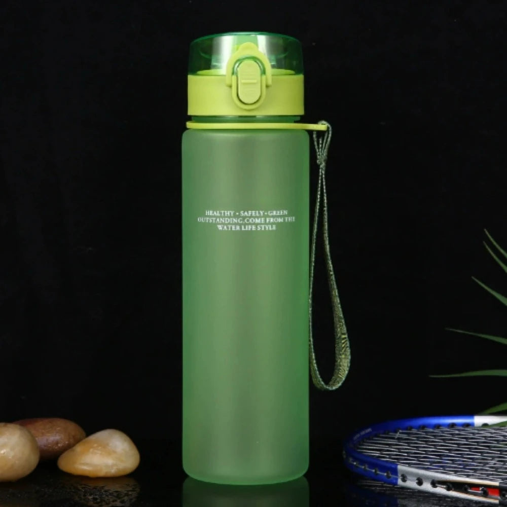 Leak-free sports water bottle, portable for travel and hiking. My favorite beverage bottle is 400ml and 560ml